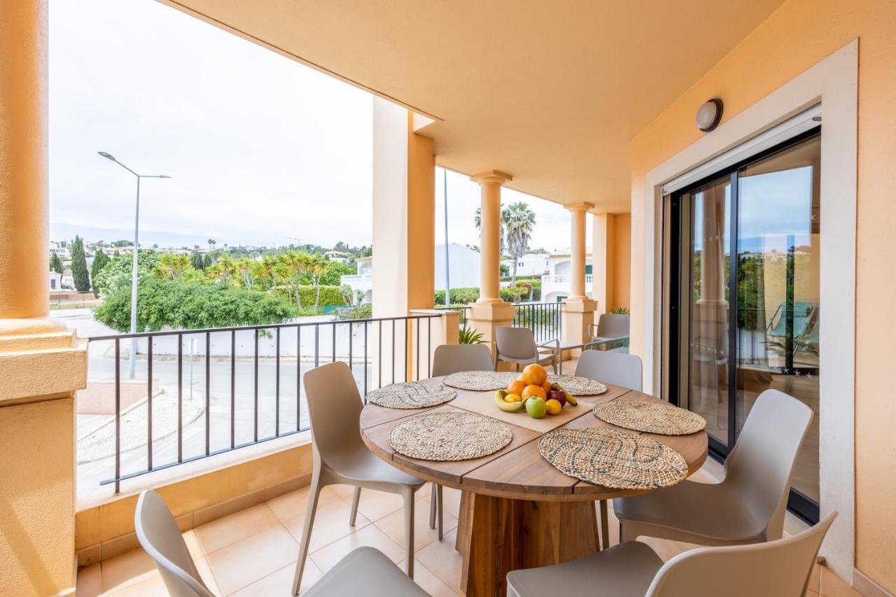 Aum Praia Da Luz Resort Apartment Bagian luar foto