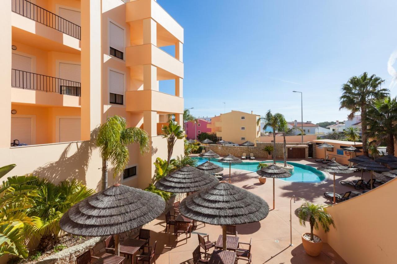 Aum Praia Da Luz Resort Apartment Bagian luar foto